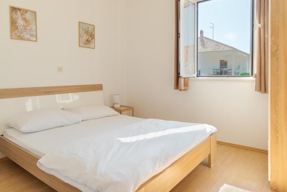 Rasin Apartments Pakoštane Exterior foto